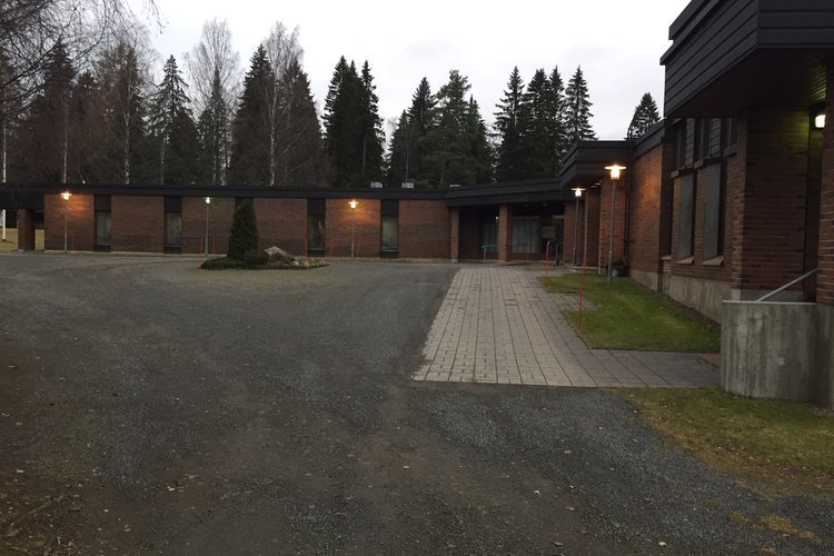 Seurakuntatalo Juvan seurakuntatalo ulkoapäin